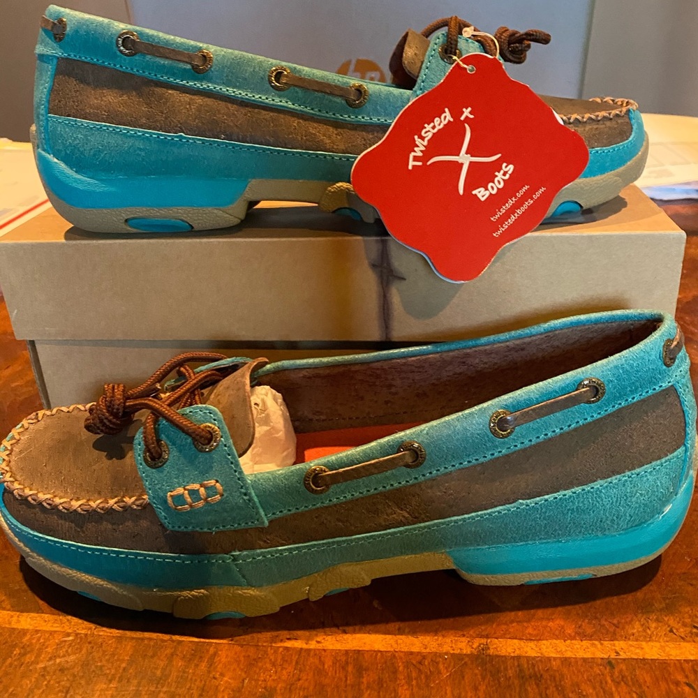 Twisted X women’s loafers new